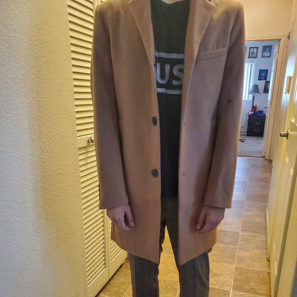 A tan H&M tan coat